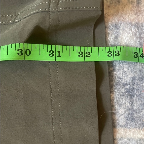 Athleta Women's Olive Green Pencil Skirt - Picture 4 of 9